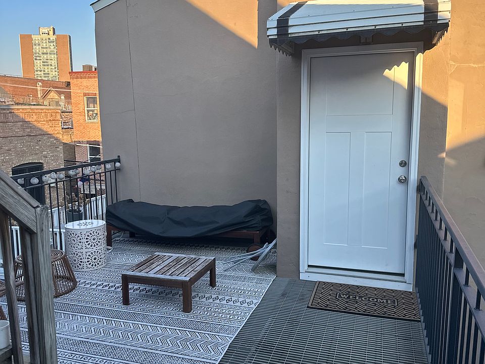 1st image of 1719 N Hudson Ave APT 2R