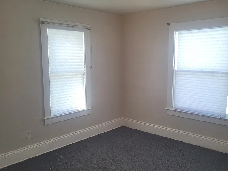 175 Rosewood Ter — Photo 7