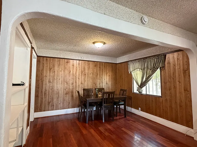 114 S Fresno St — Photo 22
