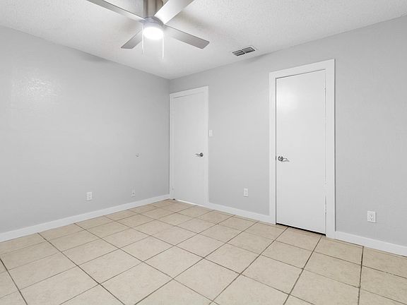 4th image of 69 S Bernal Dr