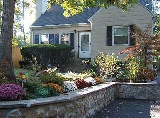 39 Highwood Rd, Denville, NJ 07834