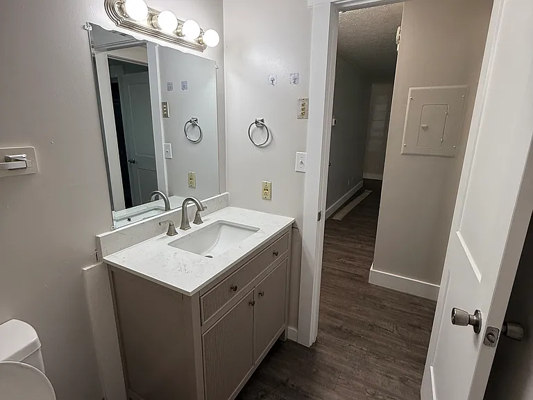 4605 Eastburn Dr — Photo 7