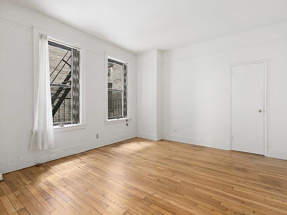 4th image of 447 Fort Washington Ave APT 26