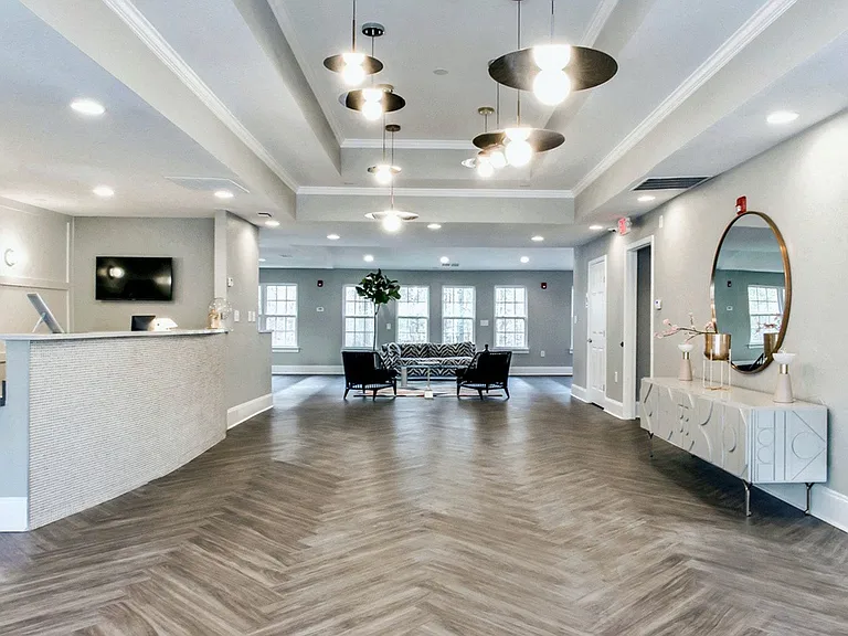 Fulton Pointe Apartments — Photo 9