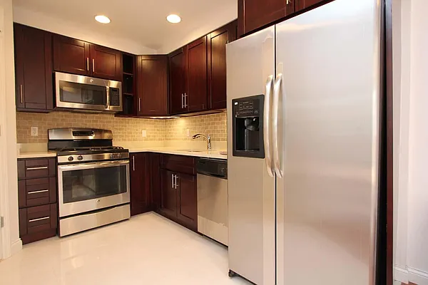 Rented by NY Best Homes Realty | media 16