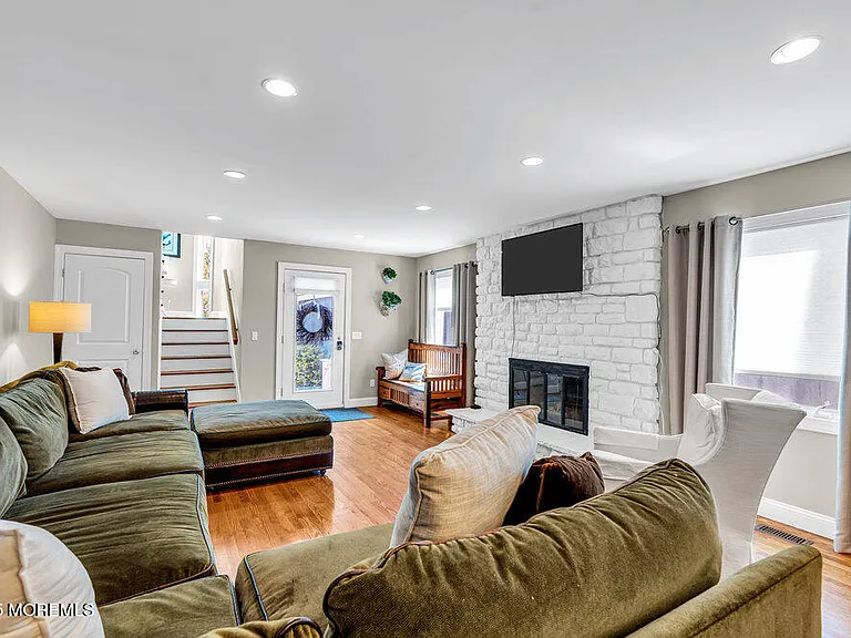 8 Baltimore Blvd — Photo 4