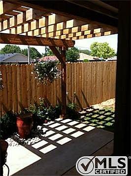 1st image of 4910 Durham Cir