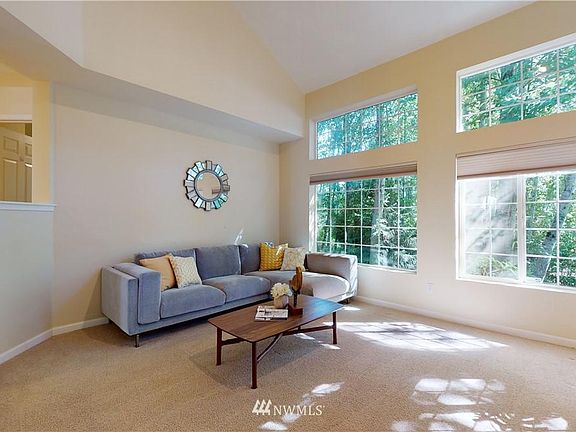 4th image of 4602 168th Ct NE #4602