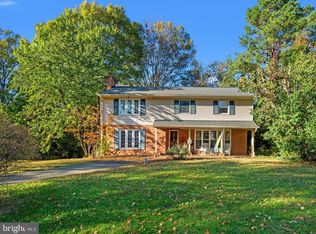 2410 Ryegate Ln, Alexandria, VA 22308