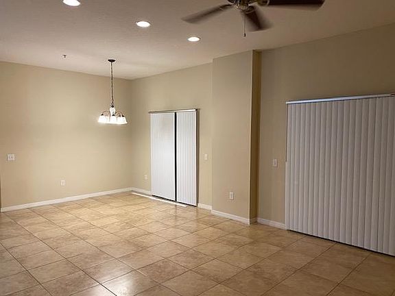 4th image of 1547 Broken Oak Dr