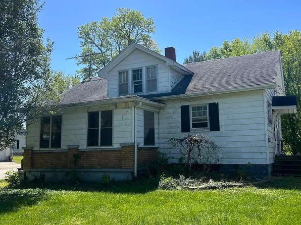 107 S Townsend Dr, Leavenworth, IN 47137