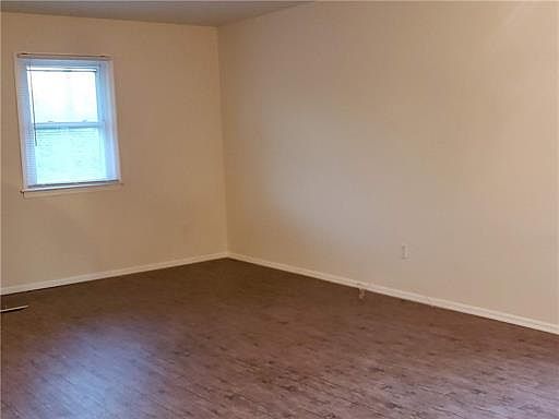 2nd image of 14 Jill Ct