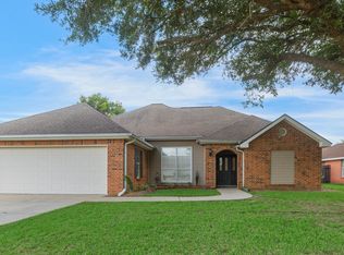103 Kirkwood Ln, Youngsville, LA 70592