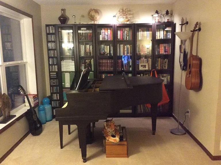 6834 Christian Curv — Photo 20