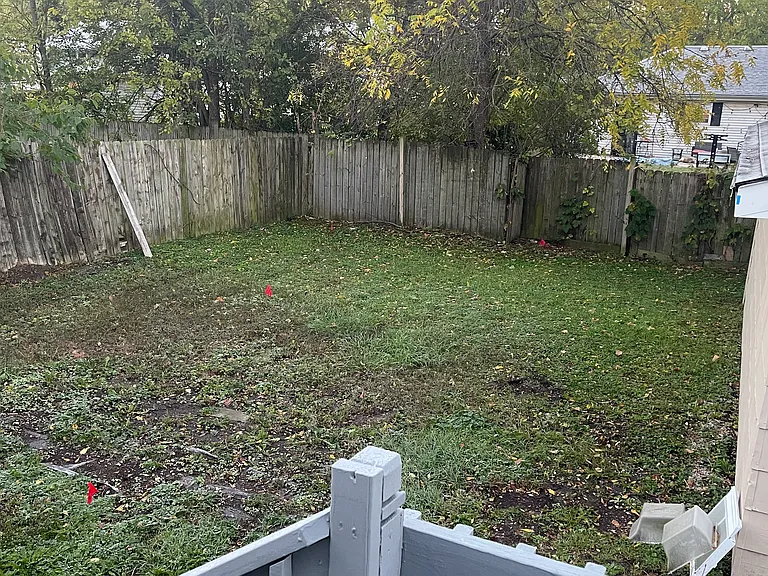 223rd Pl — Photo 22