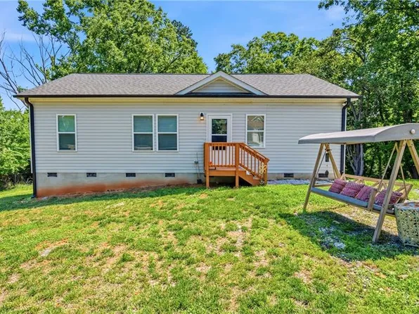 1620 Atway Loop, Burlington, NC 27215