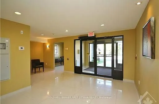 14 Norice St #401 — Photo 2