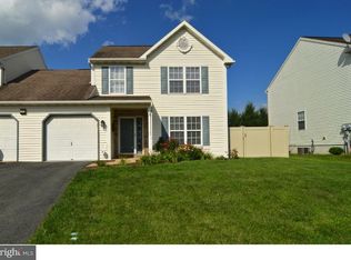 7 Ontario Dr, Sinking Spring, PA 19608