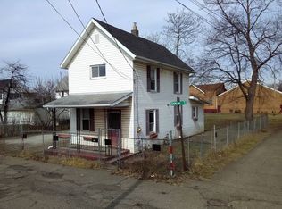 1111 Sandal Pl NE, Canton, OH 44704