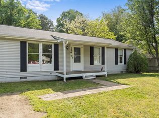 126 Meadow View Ln, Colonial Beach, VA 22443