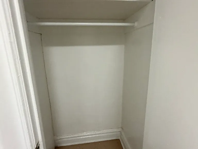 620 Pavonia Ave #D5 — Photo 7