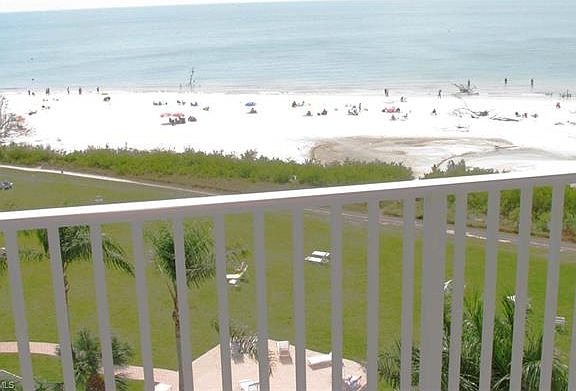 3rd image of 7300 Estero Blvd APT 604