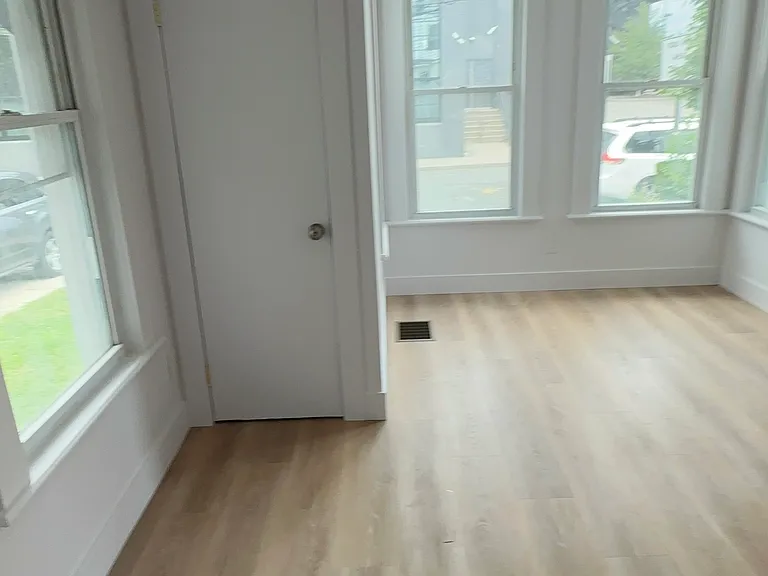 26 Rowan St #2 — Photo 9