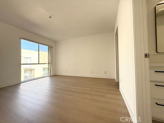 5th image of 116 W Maple St Unit 16