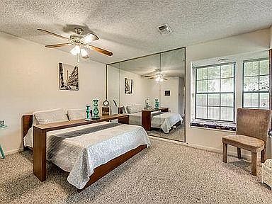3rd image of 301 Centennial Blvd