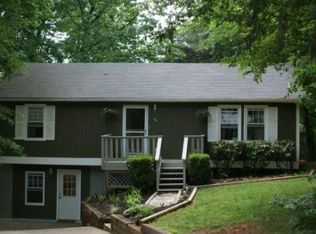 44 Mountain Site Ln, Asheville, NC 28803