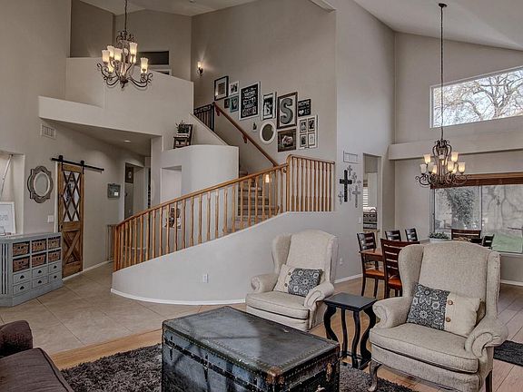 2nd image of 4538 E Fernwood Ct