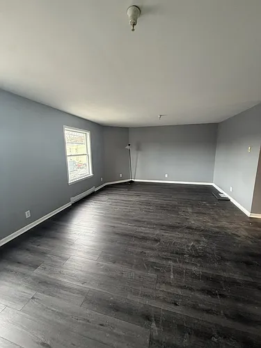 200 Catherine St Photo 1