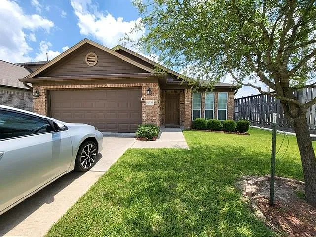 10739 Chestnut Path Way — Photo 3