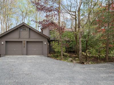 119 Boones Trl, Pocono Pines, PA, 18350