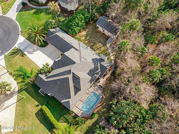 3rd image of 616 BROOKWOOD Court