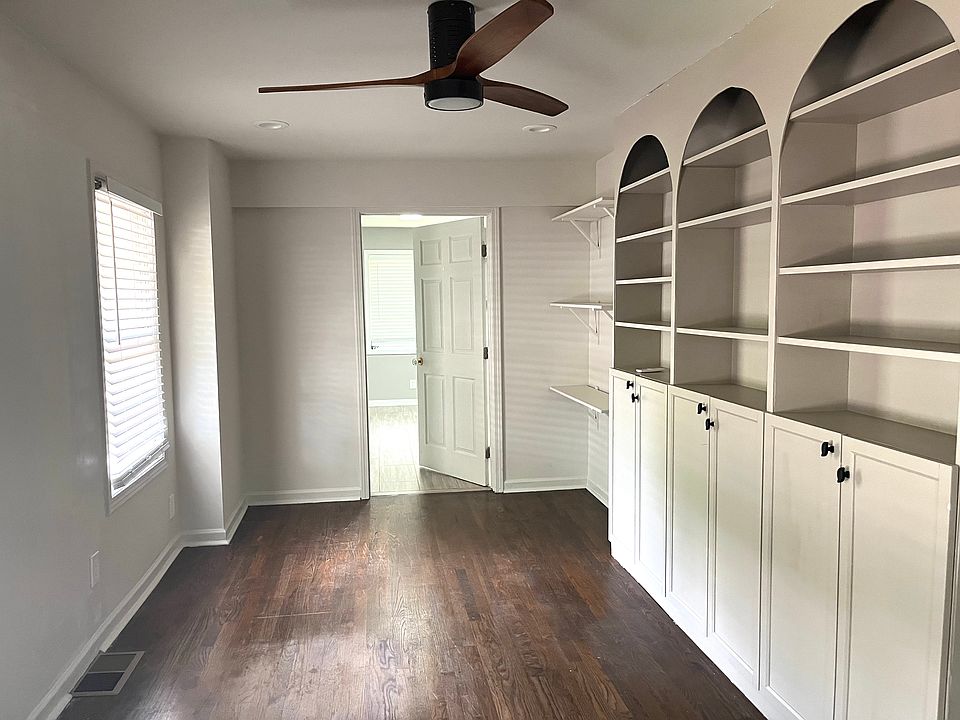 Mixed-Use Space. Great for office or playroom! Remote controlled fan.