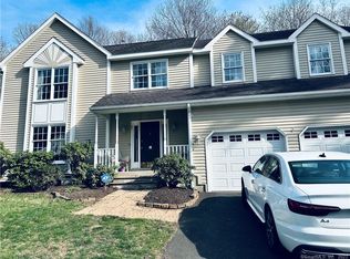 3 Village View Ln, Unionville, CT 06085