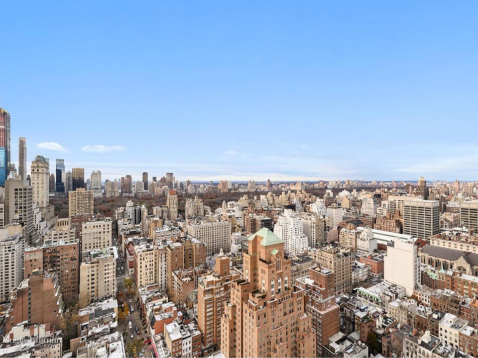 1st image of 1030 3rd Ave Penthouse D