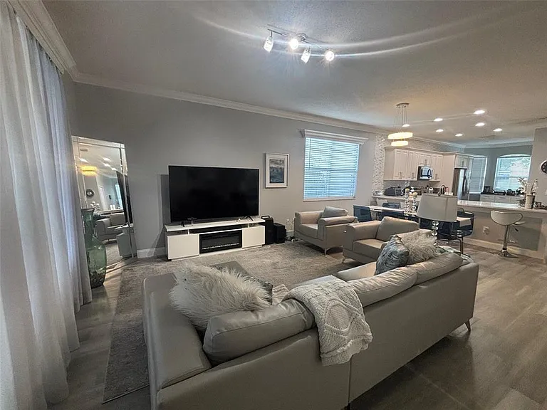 5028 Olde Kerry Dr — Photo 6