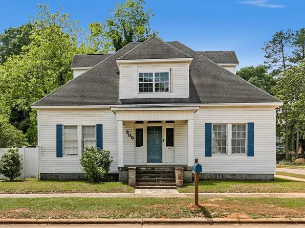209 N Rawls St, Enterprise, AL 36330