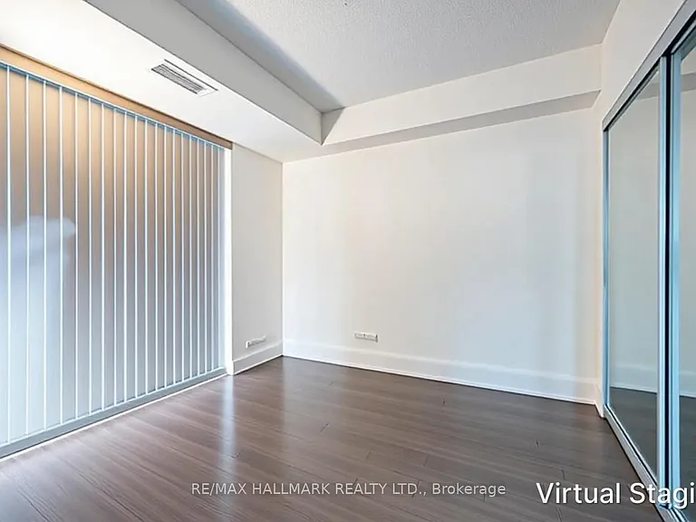 9090 Yonge St #806B — Photo 12