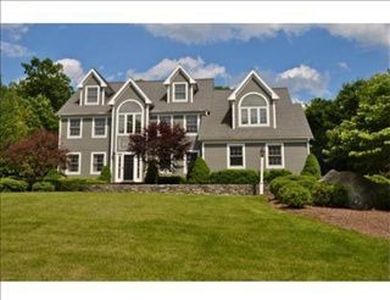 14 Birch Ln, Medfield, MA, 02052