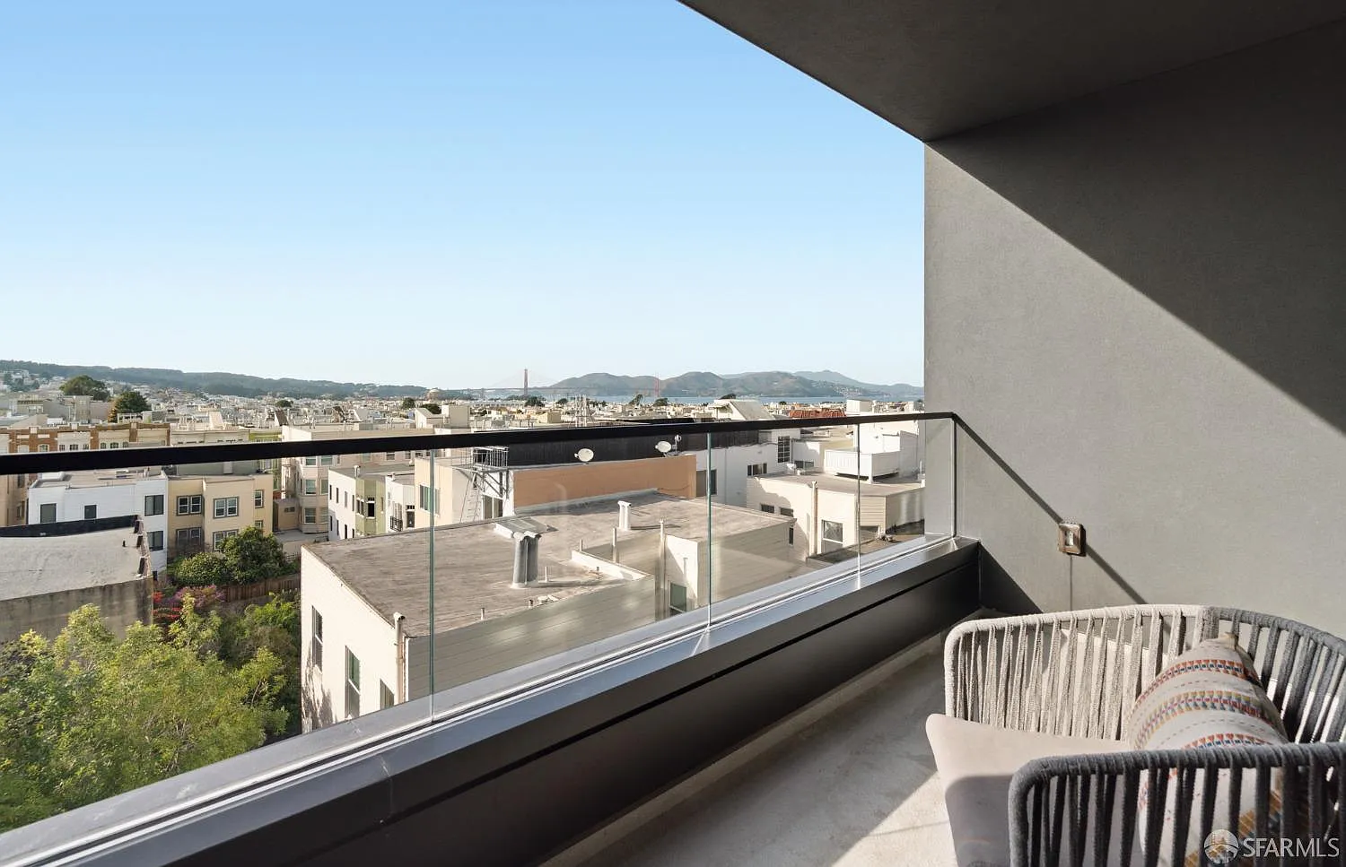 2525 Van Ness Ave #602 - Photo 3