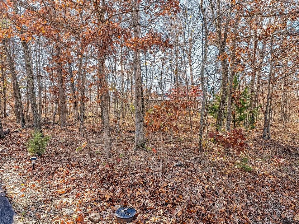 2nd image of 27 Argyll Dr