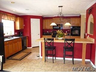 4th image of 289 Elma Dr