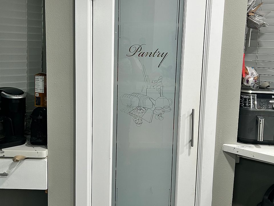 2nd image of 525 Bolt Ln