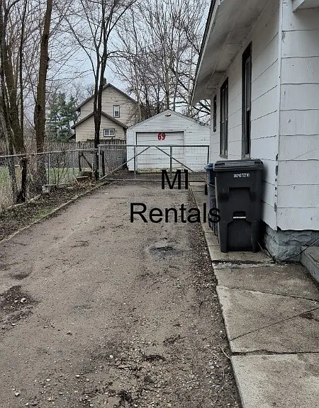 220 E Lakeview Ave — Photo 13