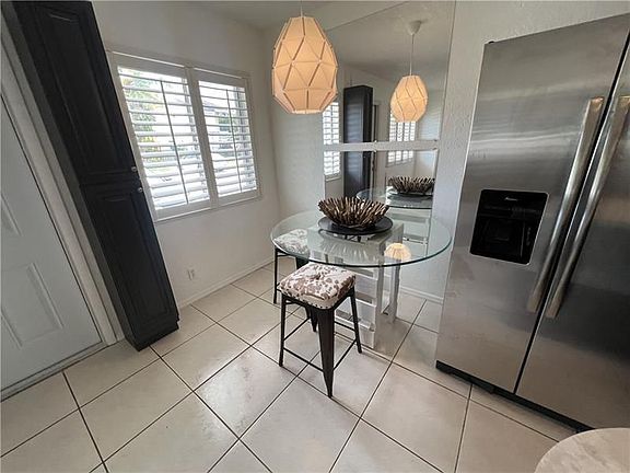 3rd image of 1810 E Oakland Park Blvd APT 9