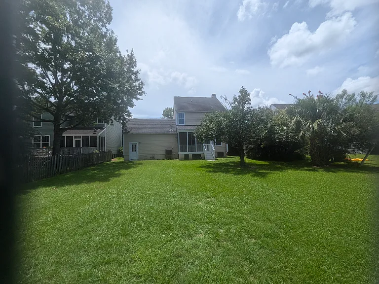 178 Brady St — Photo 23