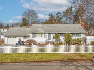 63 Bogart St, Huntington Station, NY 11746